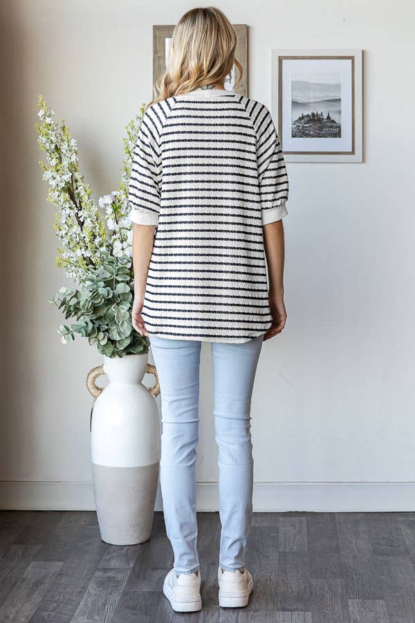 Women's Stripe Textured V-Seam Short Sleeve Top/ Navy