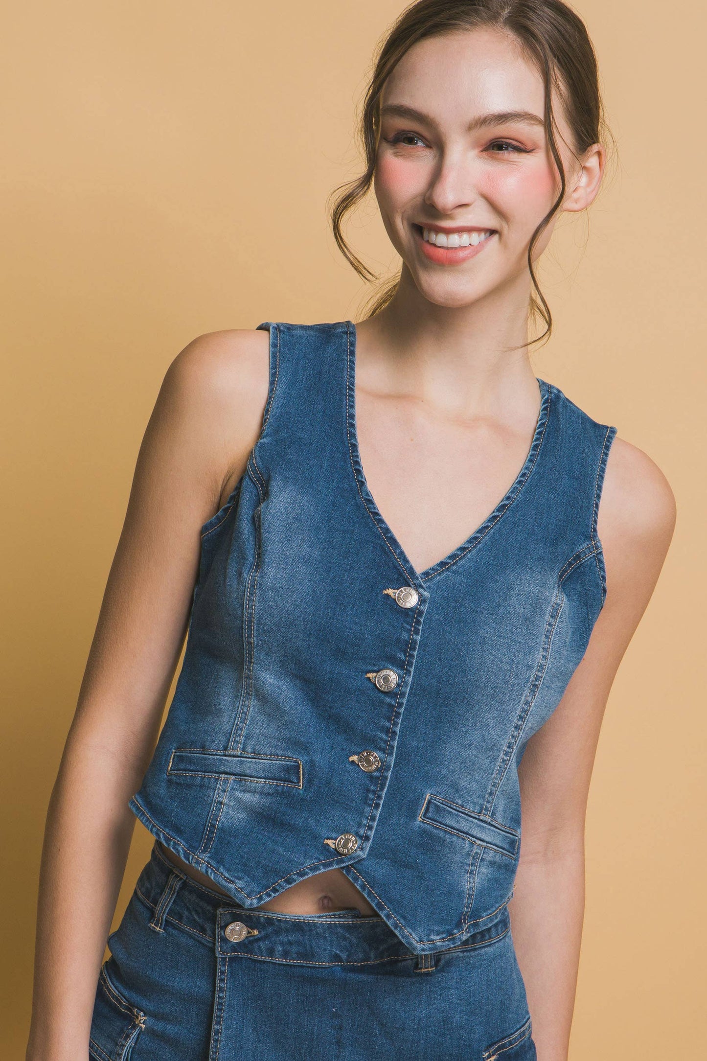 Women's Stretch Denim Vest: BLU-denim