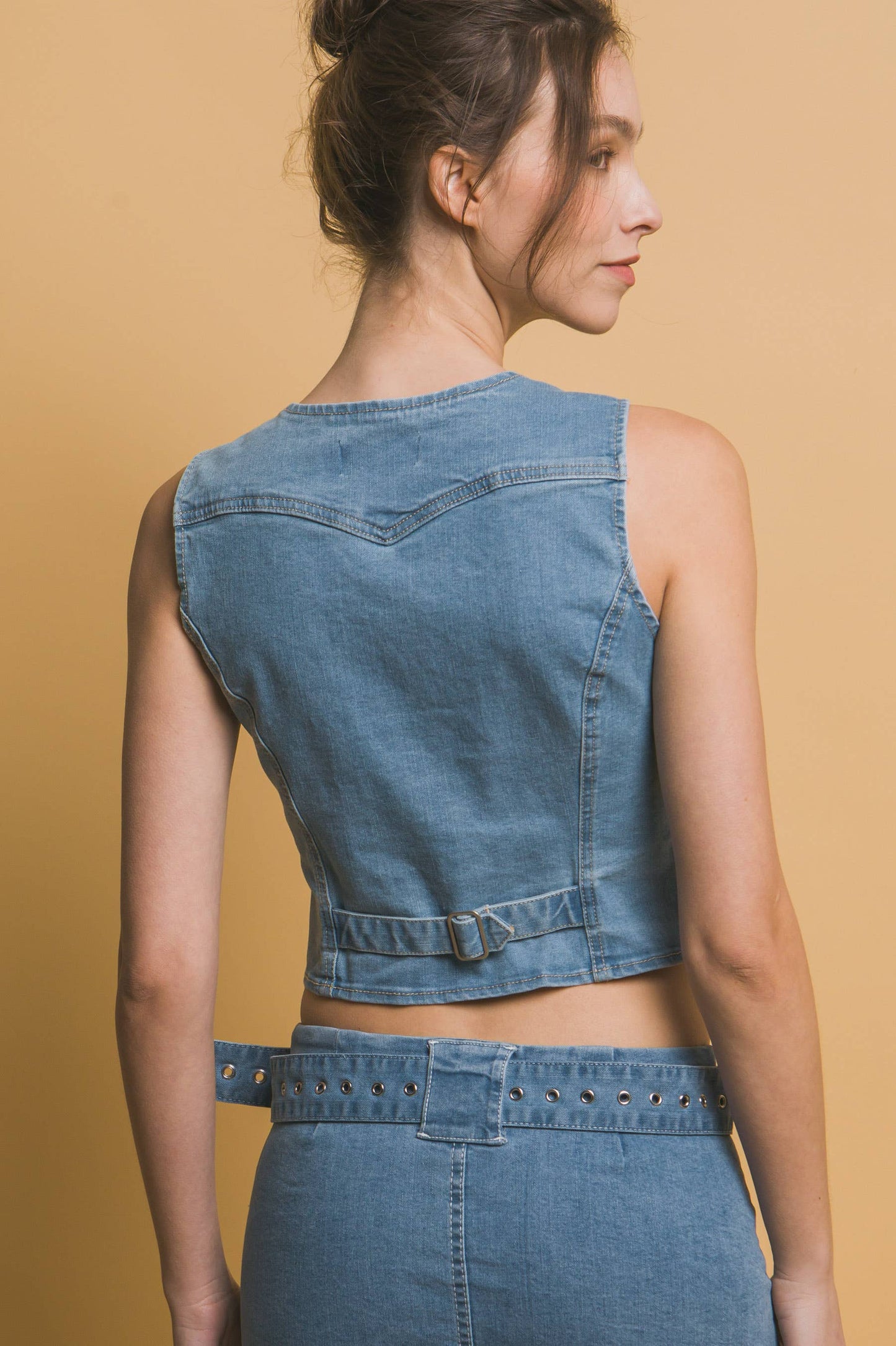 Women's Stretch Denim Vest: BLU-denim