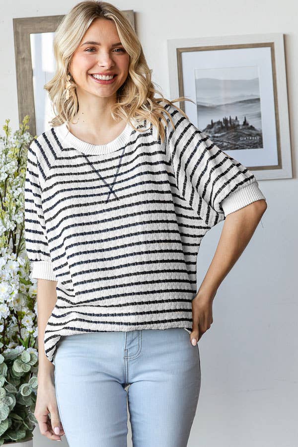 Women's Stripe Textured V-Seam Short Sleeve Top/ Navy